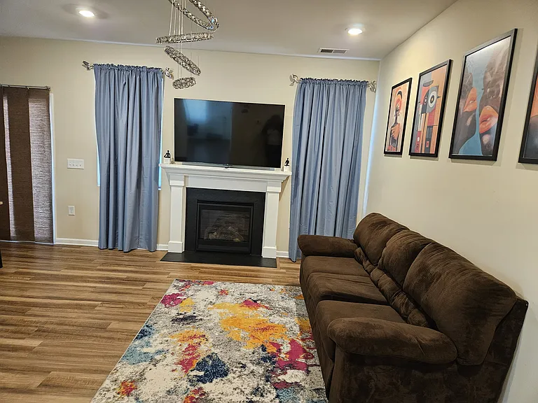 505 Porch Swing Pl — Photo 10