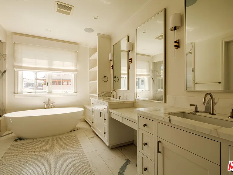557 Chapala Dr — Photo 24