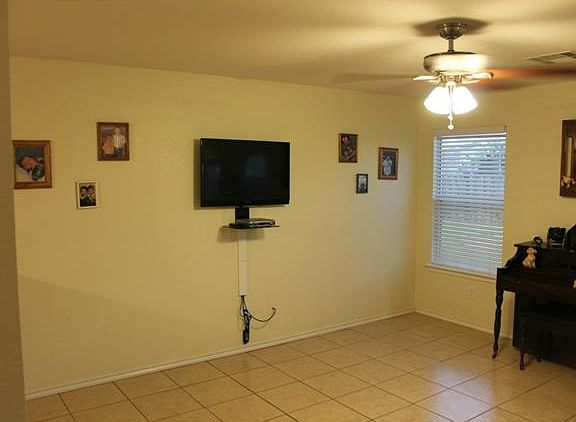3rd image of 2206 Boyer Dr