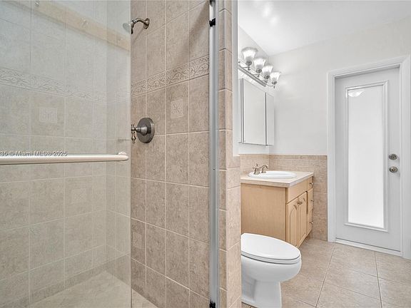 5th image of 15460 SW 82nd Ct #15460