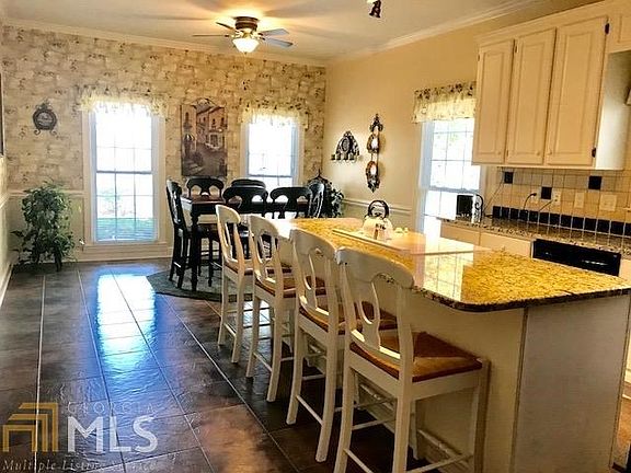 4th image of 2606 Old Mill Way