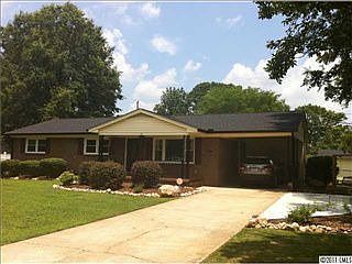 1st image of 2514 Fairgreen Dr