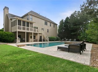 913 Raven Point, Canton, GA 30114