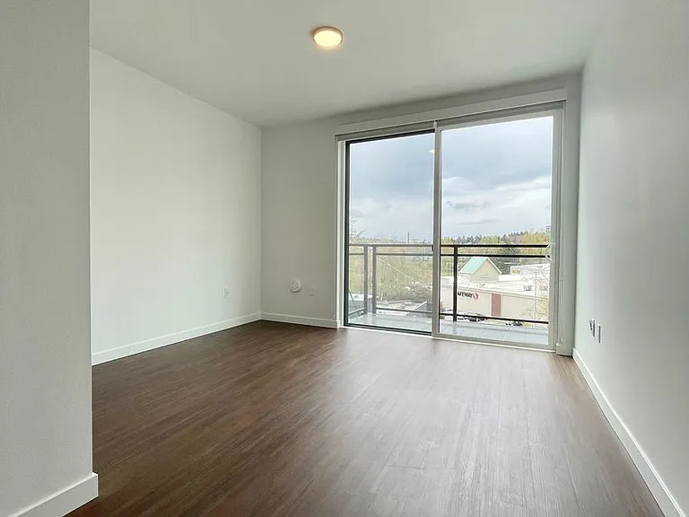 Spur Apartments — Photo 16