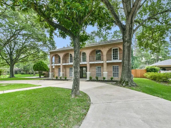 5903 Coral Ridge Rd, Houston, TX 77069
