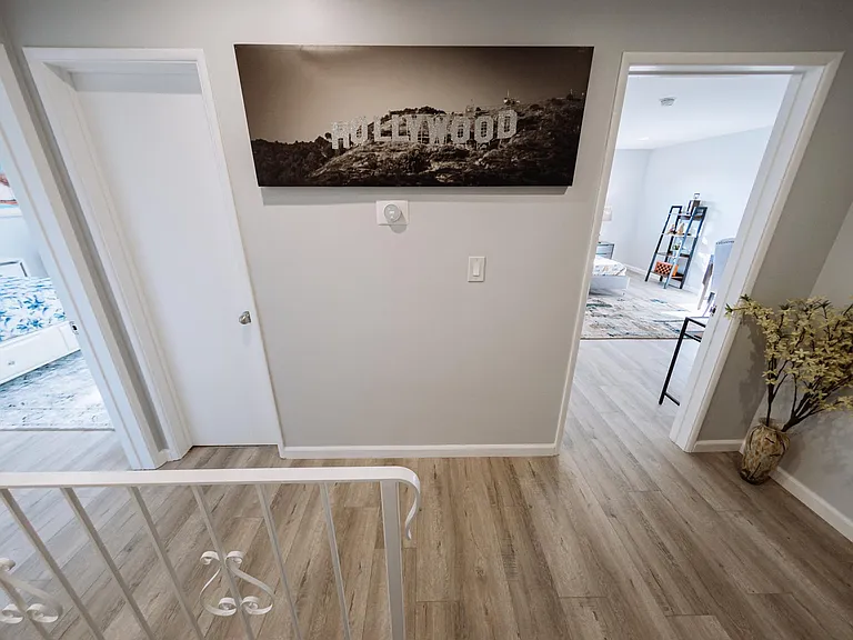 11153 Morrison St — Photo 41