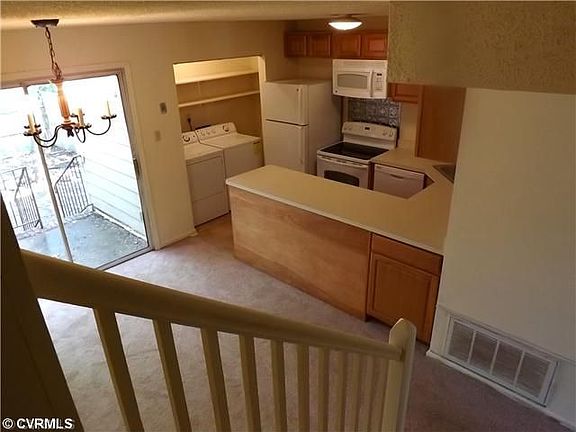 5th image of 32 Huneycutt Dr