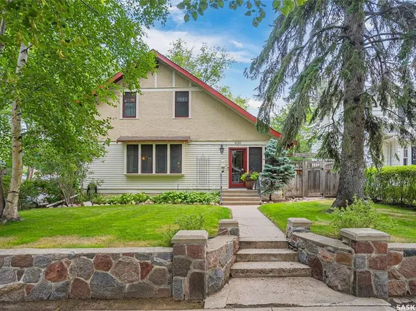 630 8th AVENUE N, Saskatoon, SK S7K 2W8