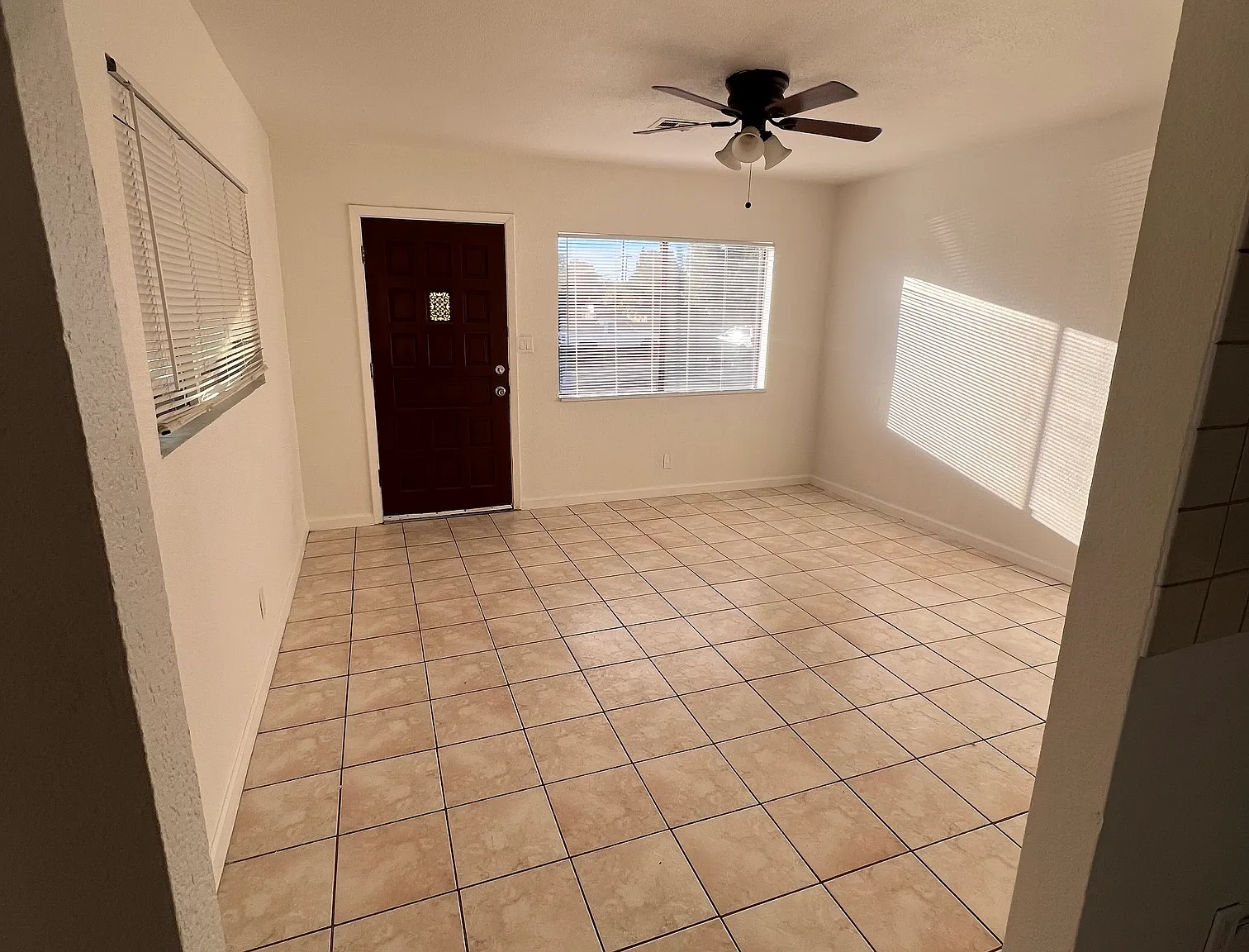 3 bed, 1204 sqft, $2,150 — Photo 1