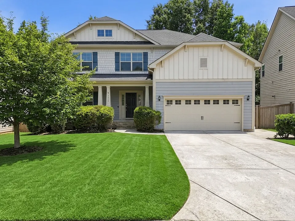 3019 Peachtree Town