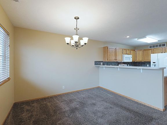 5th image of 8820 Sicily Ln