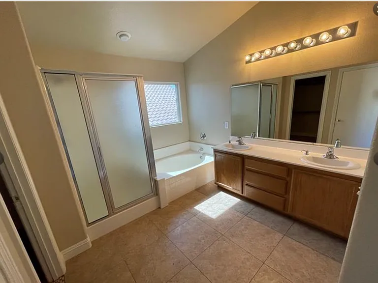 5947 Silver Trace Ct — Photo 5