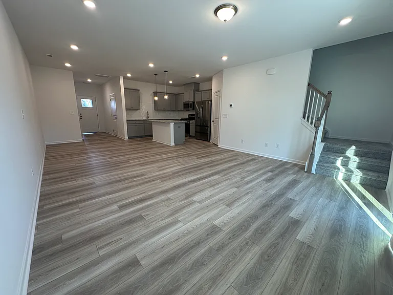 2026 Highland Park Dr — Photo 10