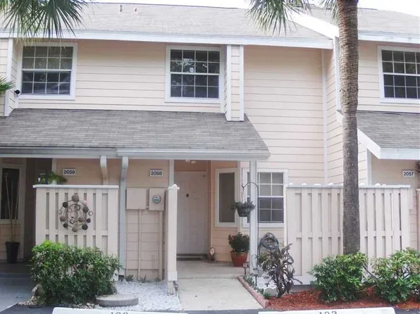 2058 Champions Way, North Lauderdale, FL 33068