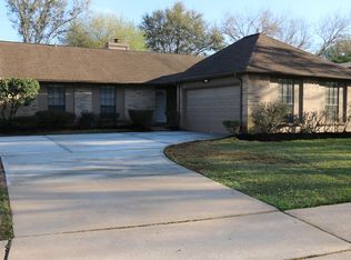 2622 Ferry Lndg, Sugar Land, TX 77478