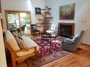 208 Westbrook Dr, Carrboro, NC 27510