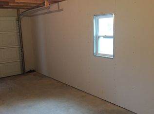 221 Meddows Ln, O'Fallon, IL 62269