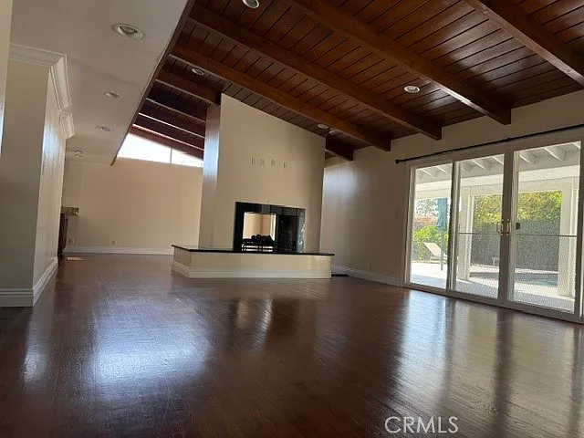 3 bed, 2.5 bath, 2131 sqft, $4,500 — Photo 3
