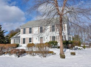 20 Tanglewood Rd, East Walpole, MA 02032