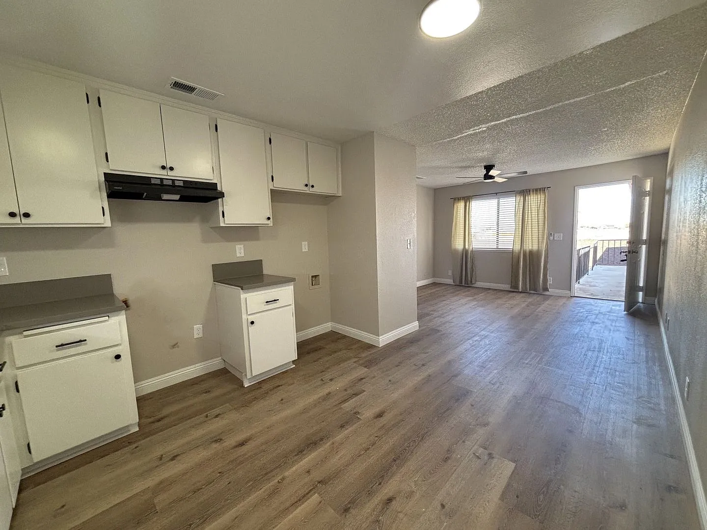 8700 California City Blvd. — Photo 3