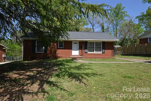 3844 Crestridge Dr Photo 1