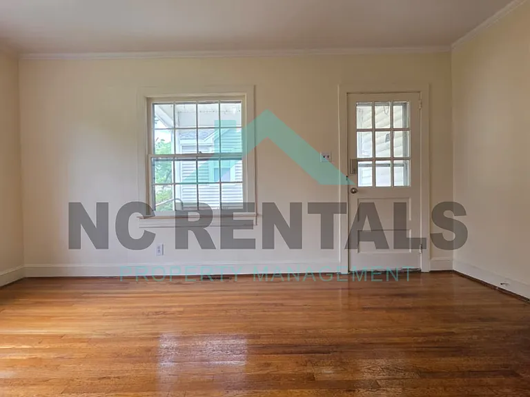 1313 Holman St — Photo 2