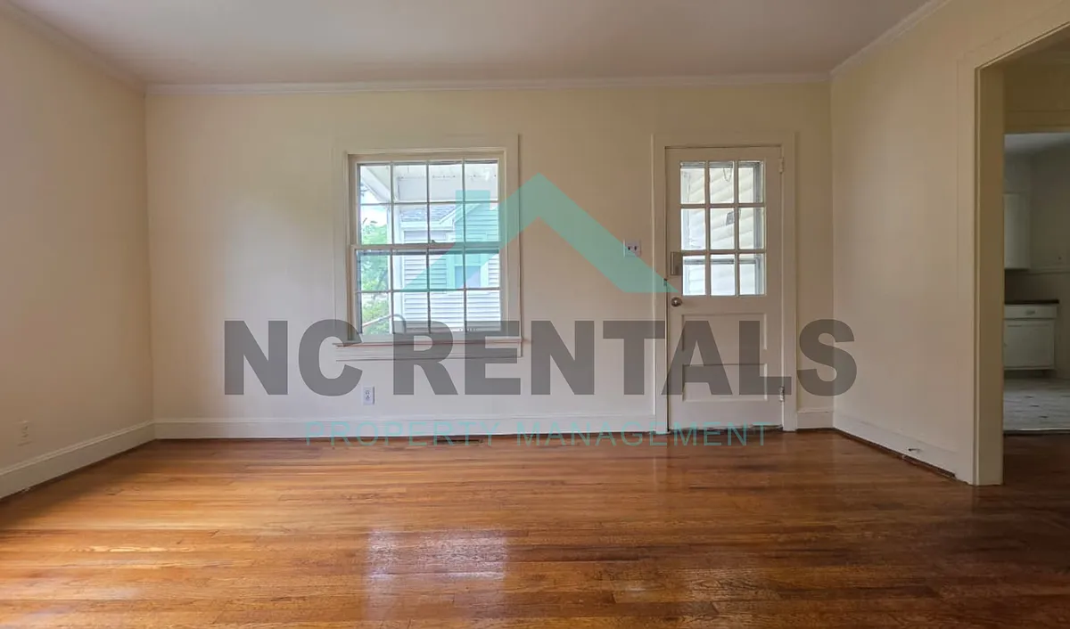 Building Photo - 1313 Holman St