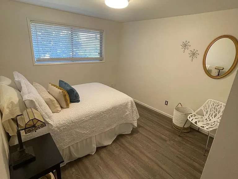 4493 Riverview Ave #2 — Photo 10