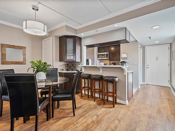 3rd image of 123 Mamaroneck Ave