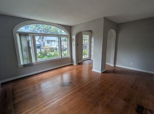 2727 T St, Sacramento, CA 95816