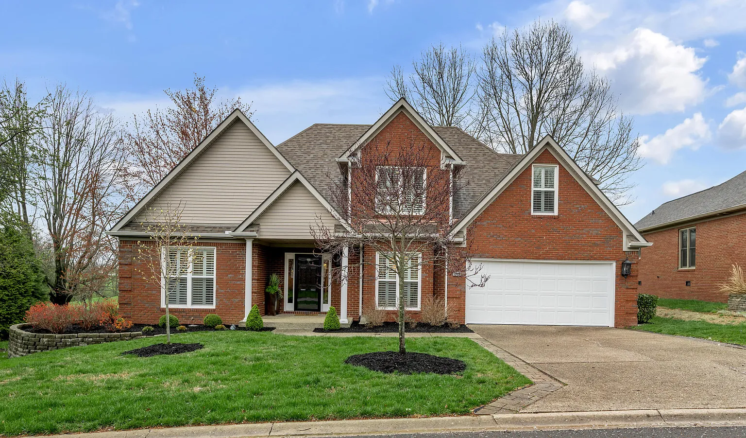 1370 Estates Hill Cir photo 1