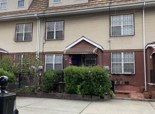 1157 W Farms Rd FLOOR 2, Bronx, NY 10459