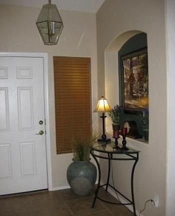 3rd image of 523 W Poncho Ln