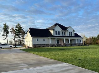 9640 W Moonlight Bay Ln, Oak Harbor, OH 43449