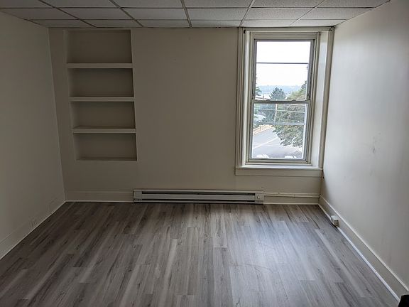 3rd image of 201 Hellam St #11565858