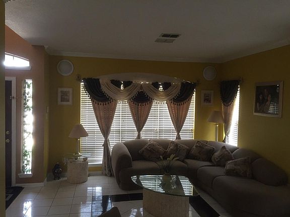 4th image of 5013 Remington Dr