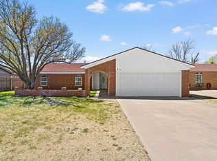 1311 N Chestnut St, Stratford, TX 79084