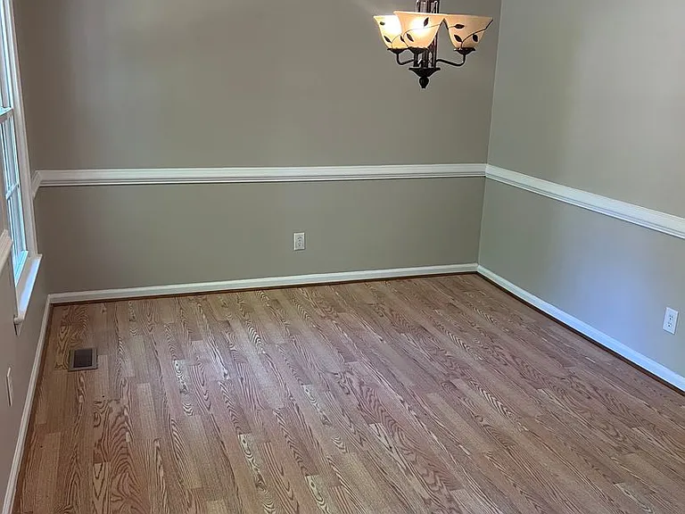 102 Harbin Ct — Photo 2