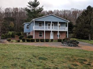 1365 W Ridge Rd, Wytheville, VA 24382