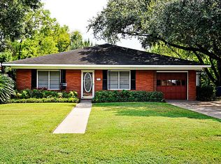 1110 Magnolia Dr, Rosenberg, TX 77471