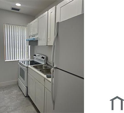 5th image of 5519 NW 1st Pl