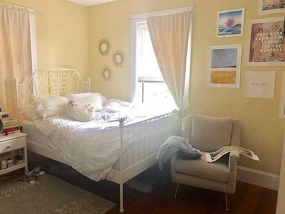 4th image of 48 Winthrop St #1