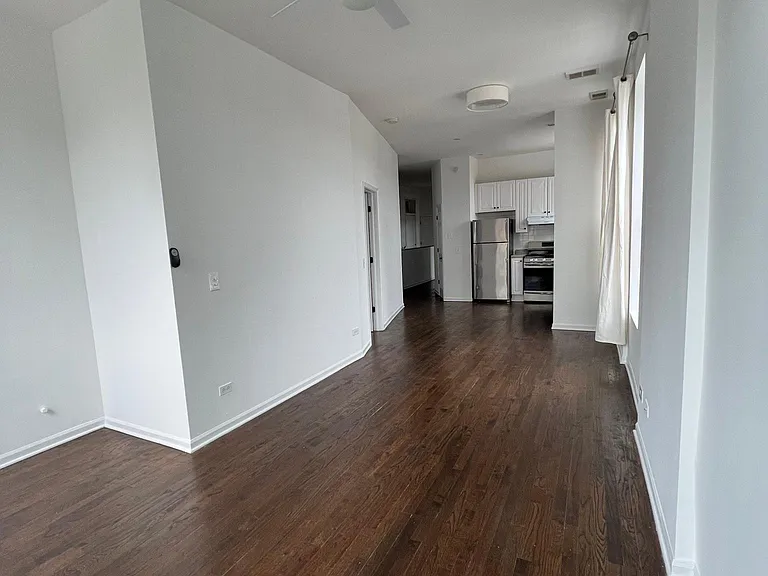 946 N Orleans St #303 — Photo 13