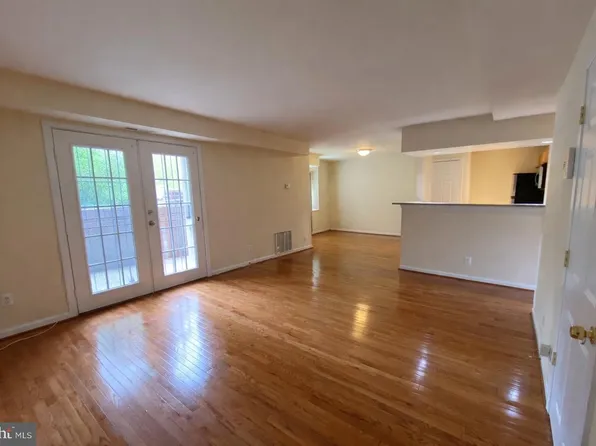 7516 Hawthorne St APT 2, Landover, MD 20785