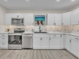 300 W Benton St, Windsor, MO 65360