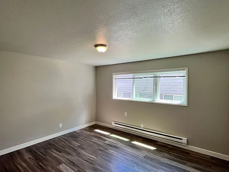 The Rivercrest Apartments by Star Metro — Photo 12