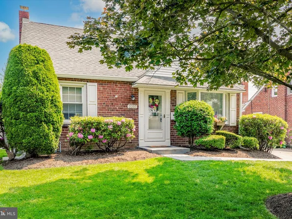 2257 Avon Rd, Ardmore, PA 19003