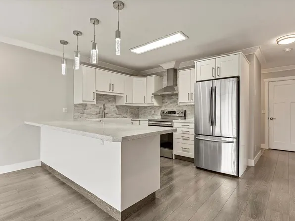 45669 McIntosh Dr #207, Chilliwack, BC V2P 6V4