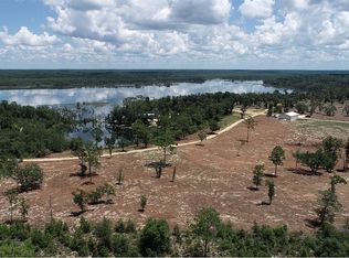 3929 Country Club Blvd, Sunny Hills, FL 32428