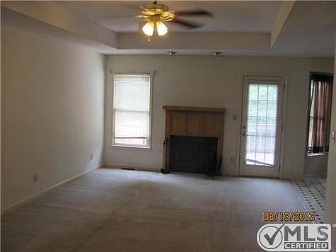 5th image of 1765 Crestview Dr